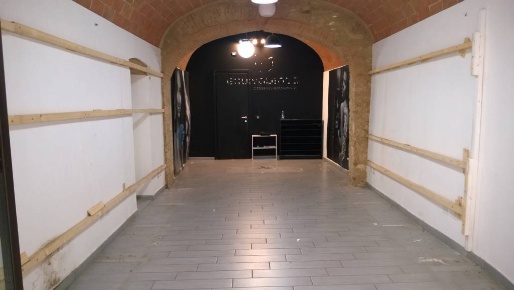 Foto Locale commerciale a Poggibonsi Centro di 40 m² con 1 locali