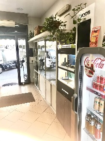 Foto Attività commerciale in via acquicella 125, Catania Palestro di 70 m²
