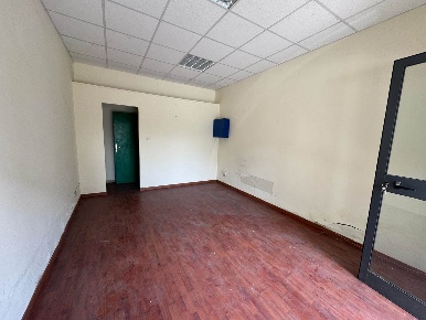 Foto Locale commerciale in piazza fausto e luigi gullo 43, Cosenza di 22 m²