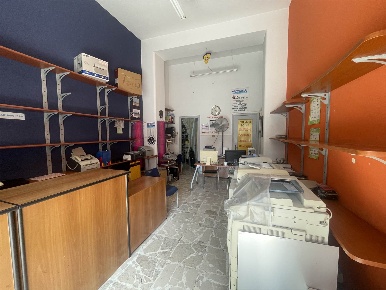 Foto Attività commerciale in Via Matteo renato imbriani, Catania di 29 m²