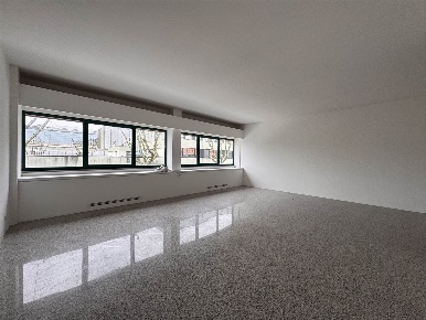 Foto Ufficio in VIA ICARO  17, Pesaro Torraccia - Tre Ponti di 109 m²