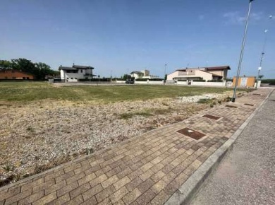 Foto Terreno edificabile in Via Alcide De Gasperi, Ceresara Centro