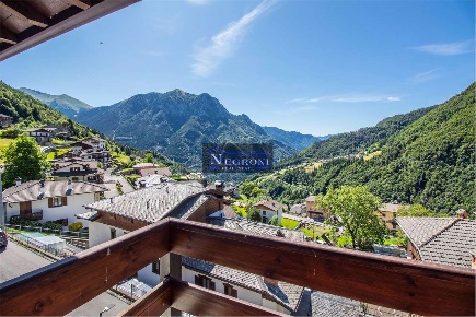 Foto Appartamento in Via Vittoria 2, Valgoglio Centro di 65 m² con 3 locali