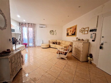Foto Appartamento a San Giorgio Ionico di 110 m² con 3 locali in vendita