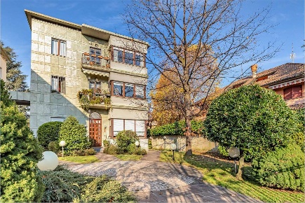 Foto Appartamento a Cusano Milanino di 200 m² con 4 locali in vendita