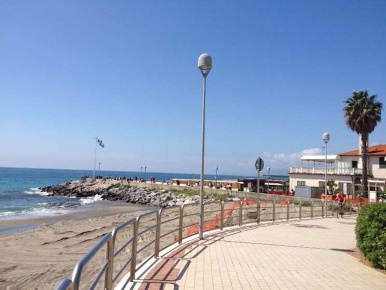 Foto Appartamento in via garibaldi, Finale Ligure Centro di 50 m²