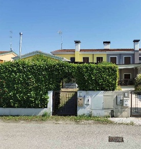 Foto Villa a schiera in Via danubio 108, San Donà di Piave di 172 m²