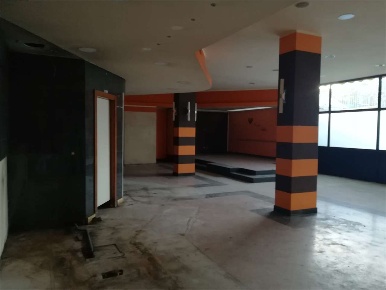 Foto Negozio in VIA DELL'ARTIGIANATO, Ancona Palombare di 275 m² in vendita