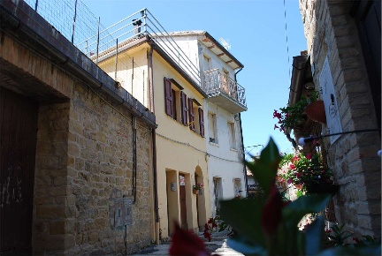 Foto Appartamento in VIa Brugiano 7, San Ginesio Centro di 130 m²
