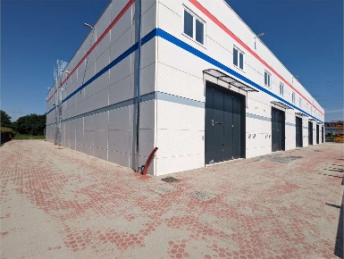 Foto Capannone industriale in via delle Industrie, Bernareggio di 153 m²