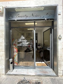 Foto Negozio in Via Benco, Roma Villa Gordiani di 31 m² con 1 locali