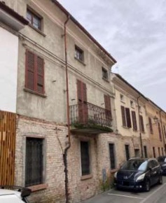 Foto Casa indipendente in Via Montebello, Sale di 252 m² con 10 locali