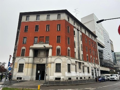 Foto Negozio in Via Polesine, Milano Corvetto di 40 m² con 2 locali