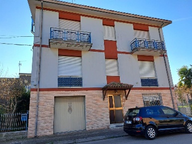 Foto Casa indipendente a Alfonsine Centro di 234 m² in vendita