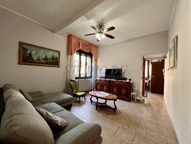 Foto Appartamento in via Firenze, Limbiate Centro di 55 m² con 2 locali