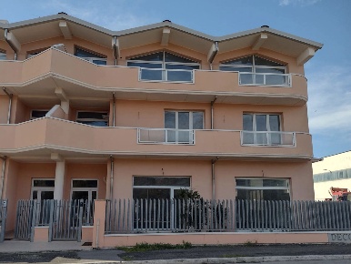 Foto Capannone industriale in Via Giordania 83, Grosseto di 600 m²