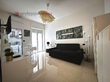 Foto Appartamento in Via RIPA DI PORTA TICINESE 127/A, Milano di 30 m²