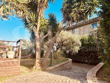 Foto Villa singola in del Praticello, Formello Centro di 330 m² in vendita