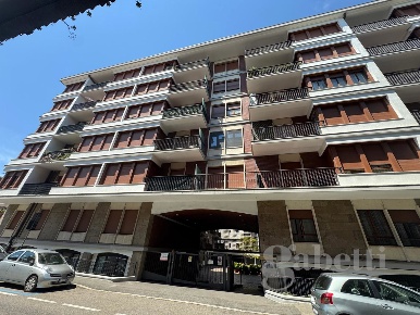 Foto Ufficio in Via della Brunella 1, Varese Brunella di 69 m² con 3 locali