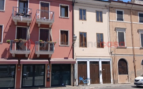 Foto Casa indipendente in Via Cavour 14, Cologna Veneta Centro di 150 m²