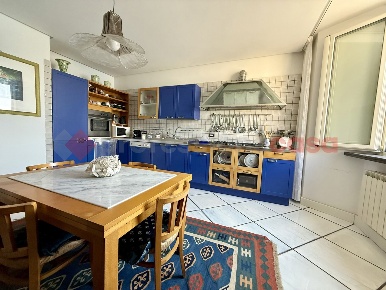 Foto Appartamento in Bausan, Gaeta di 110 m² con 3 locali in vendita