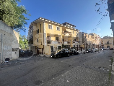 Foto Appartamento in Via NAZIONALE 12, Amantea Centro di 90 m² con 2 locali