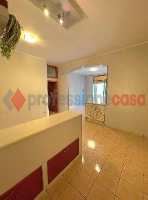 Foto Appartamento in Via Abella Salernitana 13, Salerno Torrione di 111 m²