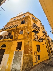 Foto Appartamento in Via Porcello 9, Agrigento Centro Storico di 120 m²