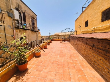 Foto Appartamento in Via Porcello 9, Agrigento Centro Storico di 120 m²