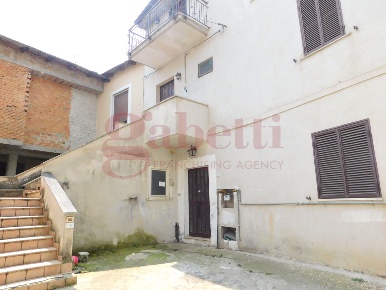 Foto Casa indipendente in Via Molise 24, Sesto Campano Centro di 141 m²