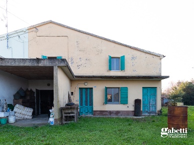 Foto Villa a schiera a San Giovanni in Marignano di 205 m² con 4 locali