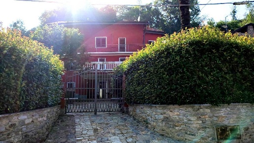 Foto Villa singola in per colazza, Meina Silvera di 237 m² con 5 locali