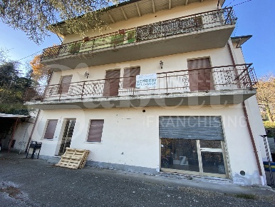 Foto Appartamento in Via Caseificio 3, Castel di Casio Centro di 129 m²