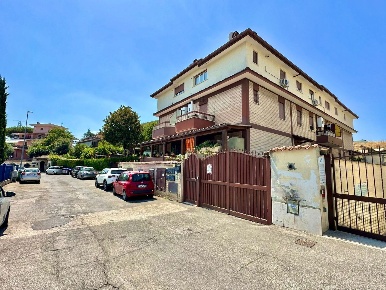 Foto Appartamento in Placanica, Roma Morena di 45 m² con 2 locali