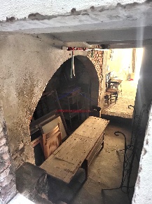 Foto Magazzino a Arezzo di 45 m² con 1 locali in vendita