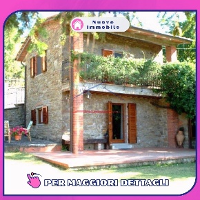 Foto Rustico a Anghiari di 125 m² con 10 locali in vendita