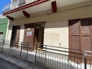 Foto Appartamento in via galilei 31, Pozzallo di 120 m² con 4 locali
