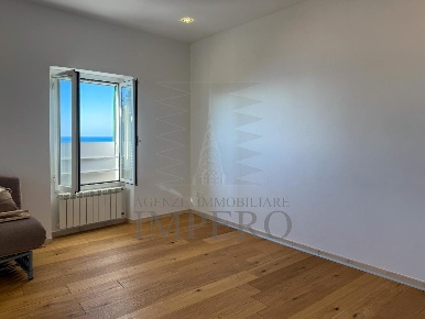 Foto Appartamento in Vico Hanbury 7, Ventimiglia Grimaldi, Mortola di 72 m²