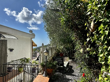 Foto Villa a schiera in Via San Benedetto 4, Diano Arentino Diano Evigno