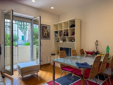 Foto Appartamento in Via Enzo Verrando 10, Bordighera Centro di 85 m²