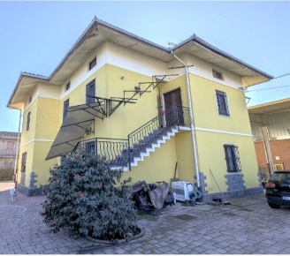 Foto Villa unifamiliare in Via Giovanni Amendola 556, Cossato Centro