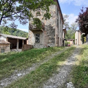 Foto Villa singola in Morfasso, Morfasso Centro di 180 m² con 7 locali