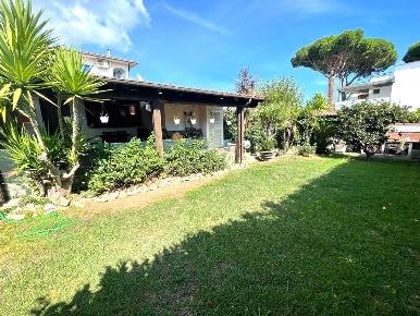 Foto Villa unifamiliare in Via Terracina 399, San Felice Circeo Centro