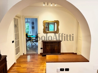 Foto Appartamento in Via degli Albani 15, Bergamo di 139 m² con 7 locali