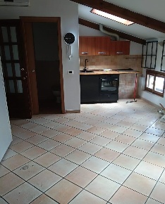 Foto Attico a Prato Zarini - Valentini di 28 m² con 1 locali in affitto