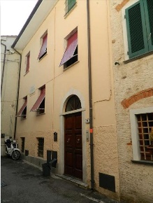 Foto Appartamento a Seravezza Centro di 138 m² con 5 locali in vendita