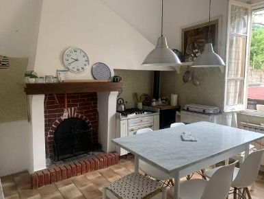 Foto Appartamento a Vezzano Ligure Centro di 195 m² con 5 locali in affitto