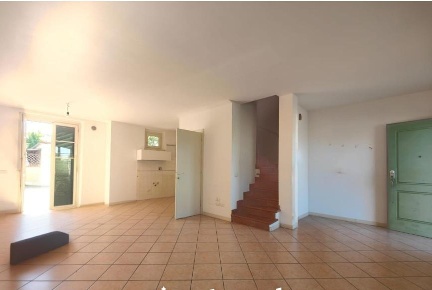 Foto Casa indipendente a Fucecchio Centro di 120 m² con 5 locali in vendita