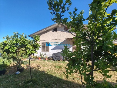 Foto Appartamento a Montignoso Capanne, Prato di 60 m² con 3 locali