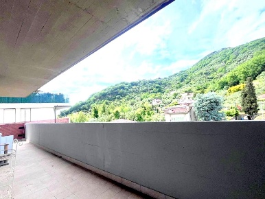 Foto Appartamento a Carrara Stadio, Sant'Antonio, Marasio di 105 m²